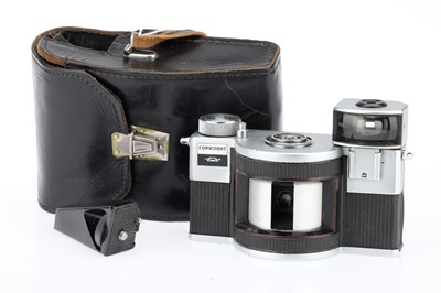 Lot 115 - A KMZ Horizont 35mm Panoramic Camera