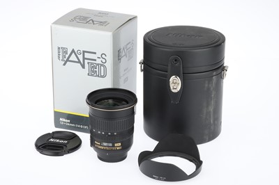 Lot 55 - A Nikon AF-S Nikkor DX ED G f/4 12-24mm Lens
