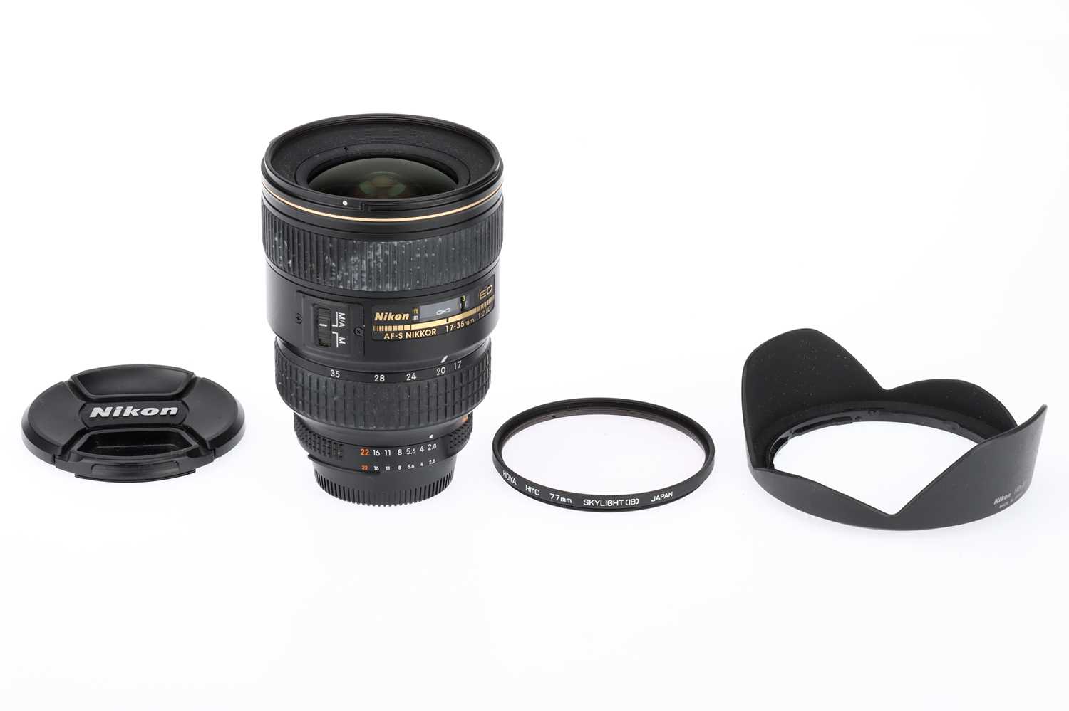 Lot 73 - A Nikon AF-S Nikkor ED IF SWM D f/2.8 17-35mm Lens