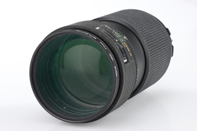 Lot 74 - A Nikon AF Nikkor ED f/2.8 80-200mm Lens