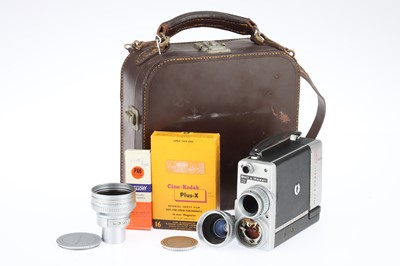 Lot 528 - A Bell & Howell 200 EE 16mm Motion Picture Camera