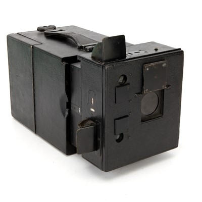 Lot 117 - A Newman & Guardia Universal B Magazine Camera