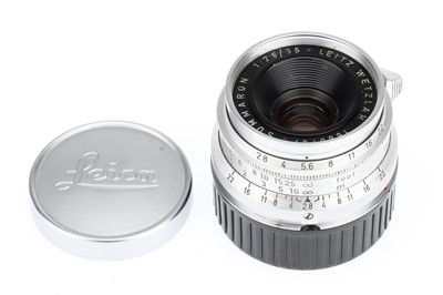 Lot 11 - A Leitz Summaron f/2.8 35mm Lens