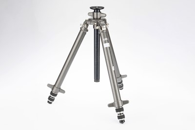 Lot 591 - A Gitzo 505 Camera Tripod