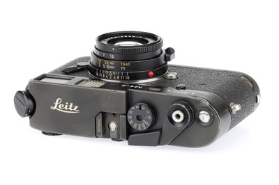 Lot 6 - A Leica M4-2 Rangefinder Camera