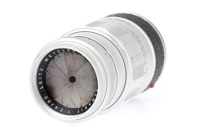 Lot 16 - A Leitz Elmarit f/2.8 90mm Lens