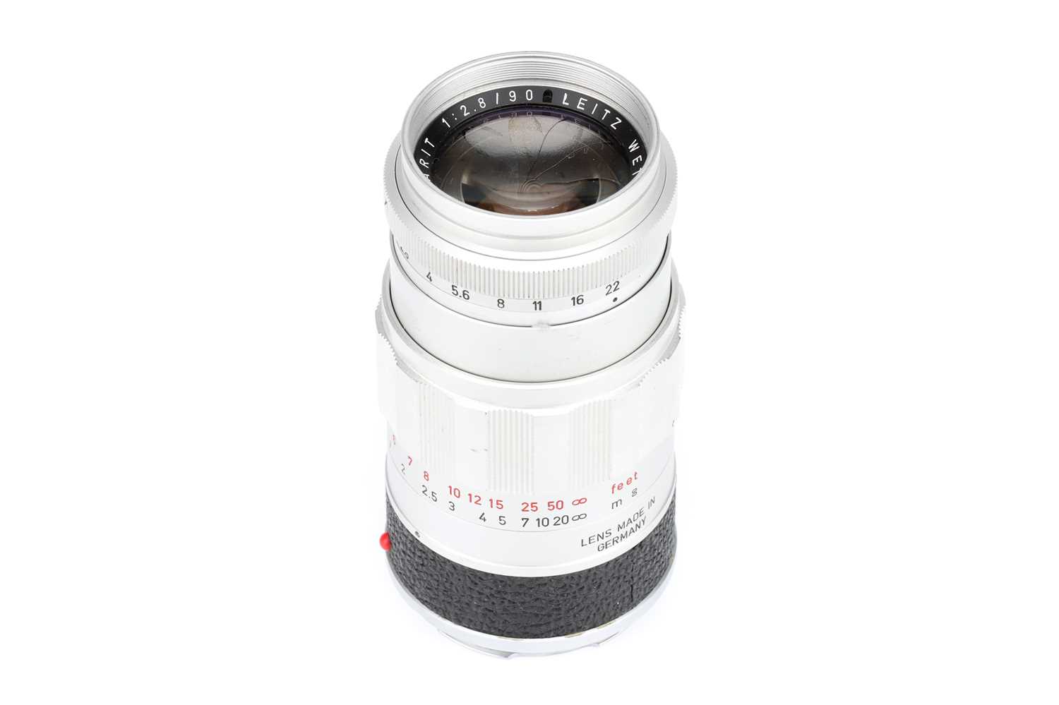 Lot 16 - A Leitz Elmarit f/2.8 90mm Lens