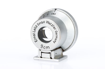 Lot 18 - A Leitz Summicron f/2 90mm Lens