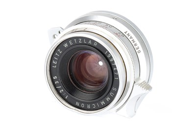 Lot 12 - A Leitz Summicron f/2 35mm Lens