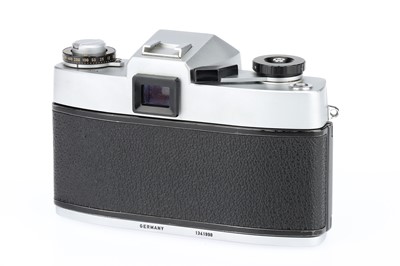 Lot 35 - A Leitz Leicaflex SL 35mm SLR Camera