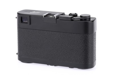 Lot 8 - A Leitz Wetzlar Leica CL Compact 35mm Rangefinder Camera