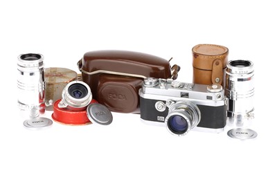 Lot 119 - A Foca Universal Model III 35mm Rangefinder Camera Outfit