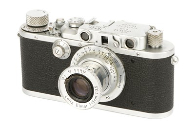 Lot 143 - A Leica Wetzlar 72 Half Frame Rrangefinder Camera