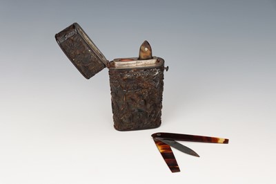 Lot 86 - 19th Century Canton-carved tortoiseshell Lancet Case