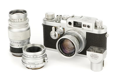 Lot 150 - A Leica IIIg Rangefinder Outfit