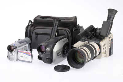 Lot 746 - A Canovision EX1Hi Hi8 Motion Picture Camcorder