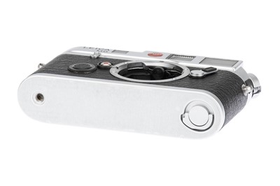 Lot 39 - A Leica M6 Rangefinder Camera