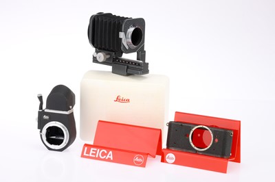 Lot 35 - Two Leitz Wetzlar Close Up Acessories