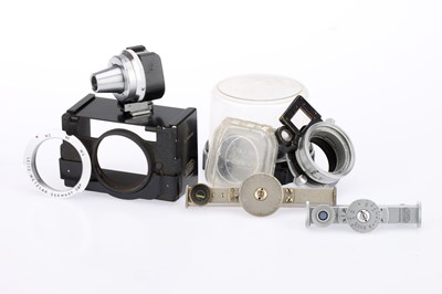 Lot 38 - A Selection of Leica Accessories