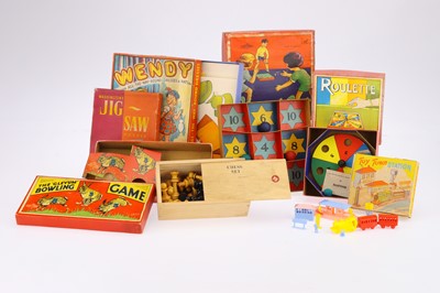 Lot 720 - A Mixed Selection of Vintage Games & Toys
