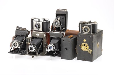 Lot 385 - A Selection of Folding and Box Cameras