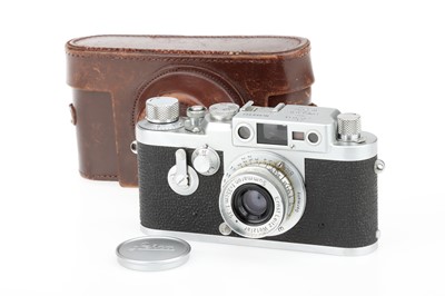 Lot 2 - A Leica IIIg 35mm Rangefinder Camera