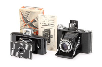 Lot 290 - A Zeiss Ikon Ikonta Medium Format Folding Camera