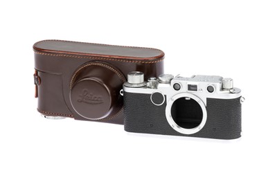 Lot 16 - A Leica IIf Rangefinder Camera Body