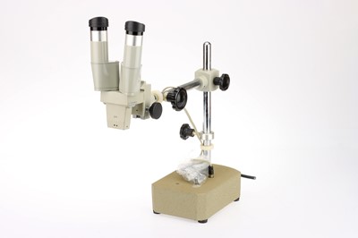 Lot 575 - BM-1 Binocular Boom Microscope