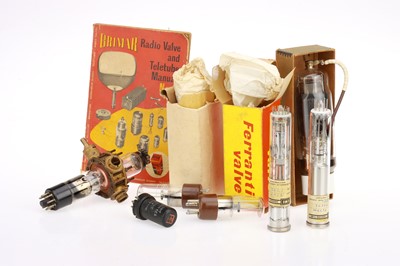 Lot 727 - Small Collection of Military & Radar Valves.