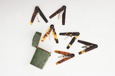 Lot 74 - A Fine Shagreen Cased Set of Fleams