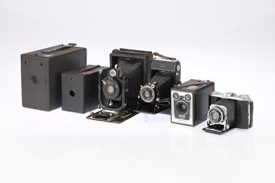 Lot 307 - A Selection of Box Type Cameras