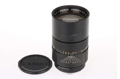 Lot 22 - A Leitz Elmarit-R f/2.8 180mm Lens