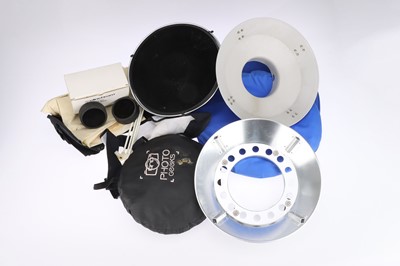 Lot 462 - A Mixed Selection of Studio Accessories
