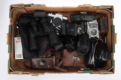 Lot 304 - Various Cameras