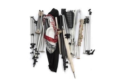 Lot 494 - A Mixed Selection of Tripods & Studio Accessories
