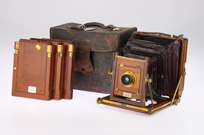 Lot 385 - A W. Watson & Sons Quarter Plate Mahogany & Brass Field Camera