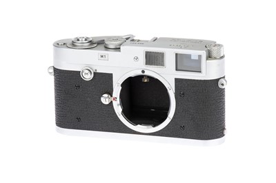 Lot 32 - A Leica M1 Rangefinder Body
