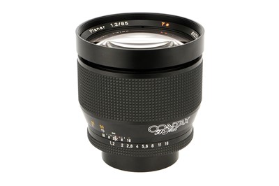 Lot 279 - A Contax '50th Years' Planar T* f/1.2 85mm Lens