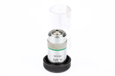 Lot 628 - Leitz Wetzlar PL APO 25 Microscope Objective