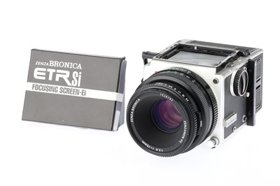 Lot 281 - A Zenza Bronica ETR Silver Medium Format Camera