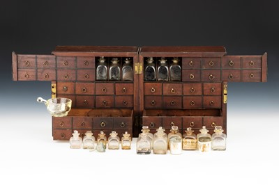 Lot 2 - A Very Fine Georgian Travelling Medicine Chest