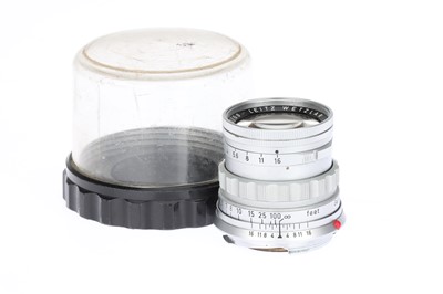 Lot 2 - A Leitz Summicron Rigid Body f/2 50mm Lens