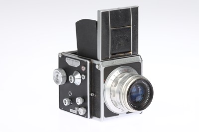 Lot 272 - A Primar-Reflex II Medium Format SLR Camera