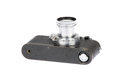 Lot 12 - A Leica IIIa Rangefinder Camera