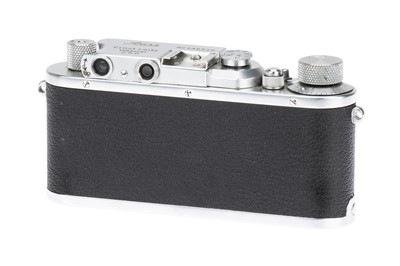 Lot 11 - A Leica III 'Bright Chrome' Rangefinder Camera