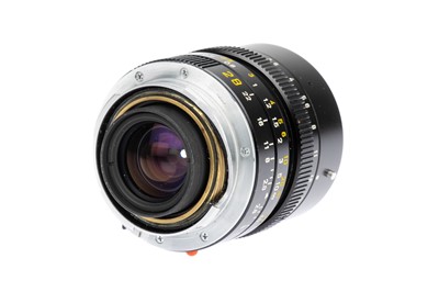 Lot 47 - A Leitz Elmarit-M f/2.8 28mm Lens