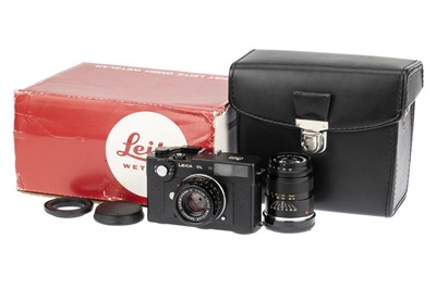 Lot 44 - A Leica CL Rangefinder Camera