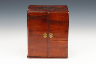 Lot 26 - An Early Victorian Medicine Chest