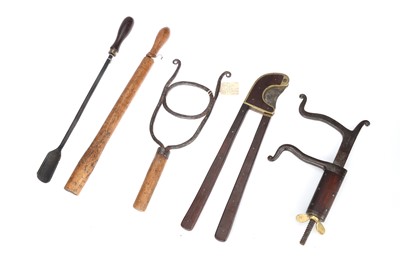 Lot 678 - A Collection of 19th Century Veterinarian Instruments
